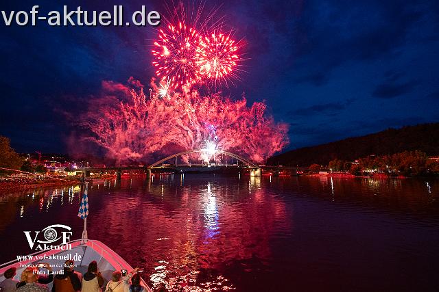 A-FR-Donau in Flammen Foto Laudi -100293.jpg